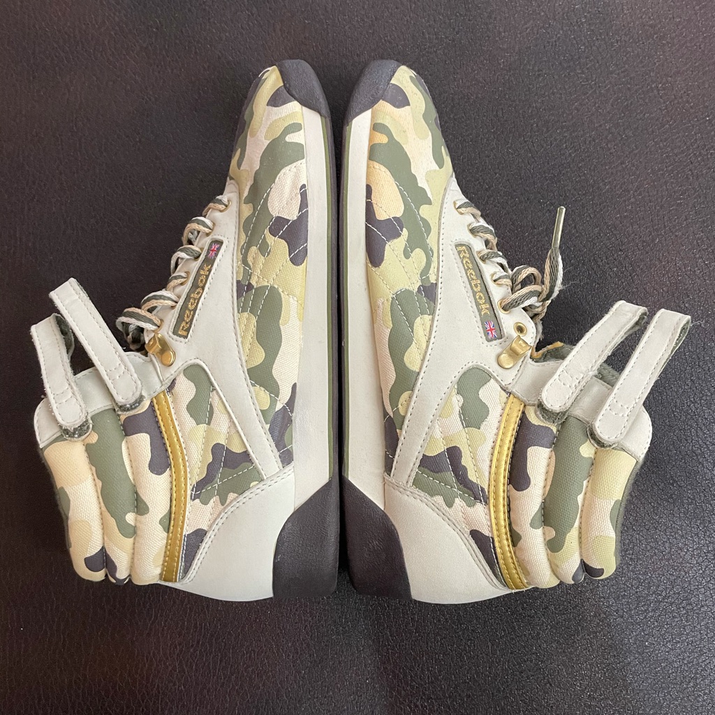 Reebok Freestyle Size 8